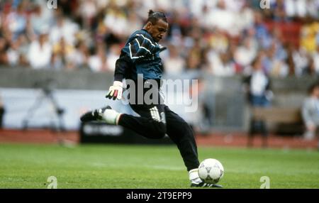 Calcio, firo: 1 giugno 1996 Campionato europeo di calcio preparazione del Campionato europeo europeo, partita internazionale 1996, foto di archivio, foto di archivio, immagini di archivio Germania - Francia 0:1 Bernard Lama, azione individuale Foto Stock