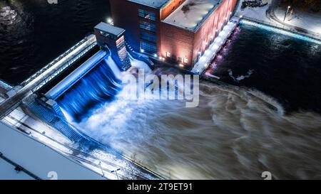 Drenaggio fluviale per evitare inondazioni Foto Stock