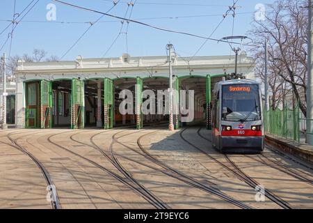 Wien, Straßenbahnremise Gürtel // Vienna, Tramway Depot Gürtel Foto Stock