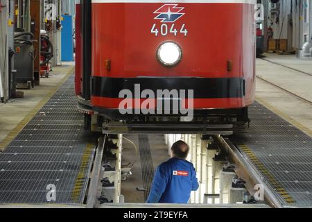 Wien, Straßenbahn, Remise (Betriebshof) Speising // Vienna, Tramway Depot Speising Foto Stock