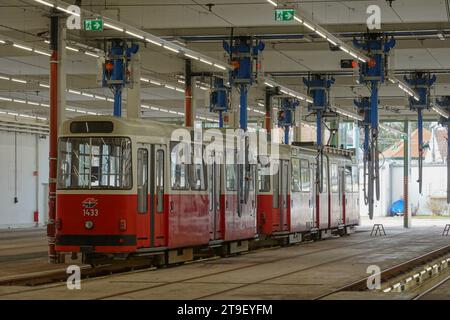 Wien, Straßenbahn, Remise (Betriebshof) Speising // Vienna, Tramway Depot Speising Foto Stock