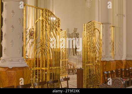 Budapest, Ladislaus-Kirche, Szent Laszló tér, Ödön Lechner, Gyula Pártos 1898 // Budapest, Chiesa di Ladislaus, Szent Laszló tér, Ödön Lechner, Gyula Pár Foto Stock