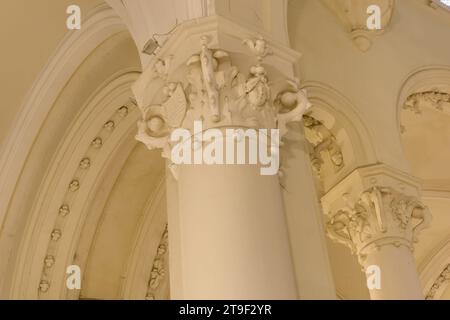 Budapest, Ladislaus-Kirche, Szent Laszló tér, Ödön Lechner, Gyula Pártos 1898 // Budapest, Chiesa di Ladislaus, Szent Laszló tér, Ödön Lechner, Gyula Pár Foto Stock