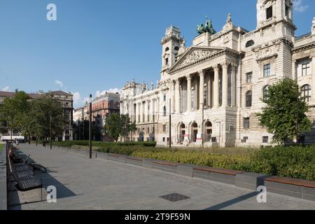 Budapest, Kossuth Lajos ter, Stadtgestaltung // Budapest, Kossuth Lajos ter, Public Space Design Foto Stock