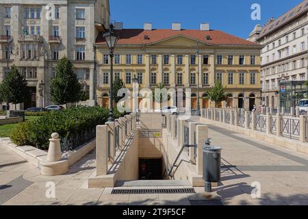 Budapest, Stadtgestaltung, Jozsef Nador ter, Tiefgarage // Budapest, Public Space Design, Jozsef Nador ter, parcheggio Foto Stock