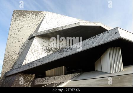 Parigi, Francia - 2 settembre 2019: Filarmonica di Parigi (Philharmonie de Paris) a Parigi, Francia. Foto Stock