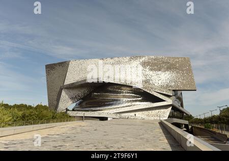 Parigi, Francia - 2 settembre 2019: Filarmonica di Parigi (Philharmonie de Paris) a Parigi, Francia. Foto Stock