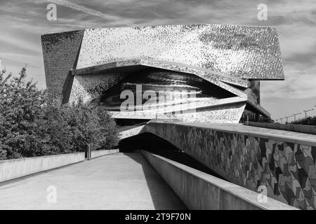 Parigi, Francia - 2 settembre 2019: Filarmonica di Parigi (Philharmonie de Paris) a Parigi, Francia. Foto Stock