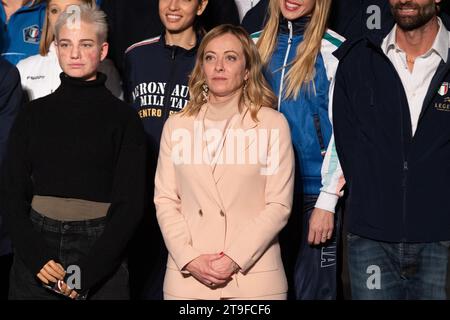 Roma, Italia. 25 novembre 2023. Il primo Ministro Giorgia Meloni è intervenuto durante la cerimonia di illuminazione della sede del primo Ministro in occasione della giornata Mondiale contro la violenza sulle donne (foto di Matteo Nardone/Pacific Press/Sipa USA) credito: SIPA USA/Alamy Live News Foto Stock