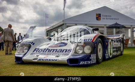 1985 Rothmans Porsche 962, in mostra al Salon Privé Concours d'Elégance Motor show tenutosi a Blenheim Palace. Foto Stock