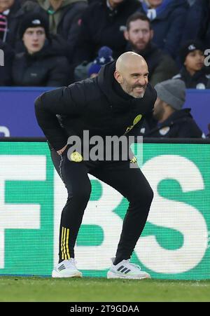 Il manager del Leicester City Enzo Maresca durante la partita del campionato Sky Bet al King Power Stadium di Leicester. Data immagine: Sabato 25 novembre 2023. Foto Stock