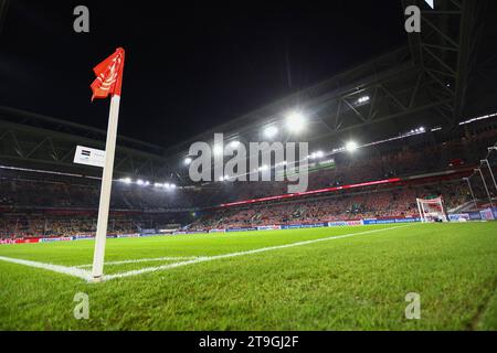 Merkur Spiel-Arena, Duesseldorf, Germania, 25.11.2023. Fortuna Duesseldorf vs. FC Schalke 04, calcio, 2. Bundesliga, 14. Matchday, stagione 2023/2024. LE NORMATIVE DFL VIETANO L'USO DI FOTOGRAFIE COME SEQUENZE DI IMMAGINI E/O QUASI-VIDEO. Credito: NewsNRW / Alamy Live News Foto Stock