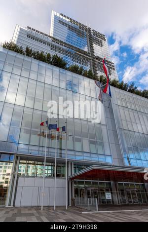 Vista esterna del Tribunal Judiciaire de Paris, il più grande tribunale francese per caso Foto Stock