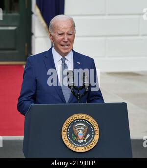 WASHINGTON, D.C., USA - 20 NOVEMBRE 2023: Il presidente Joe Biden fa un discorso per la grazia alla Turchia per il Ringraziamento Nazionale. Foto Stock