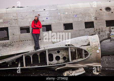 Iceland Solheimasandur Plane Wreck si è schiantato sull'aereo DC-3 sulla spiaggia Foto Stock