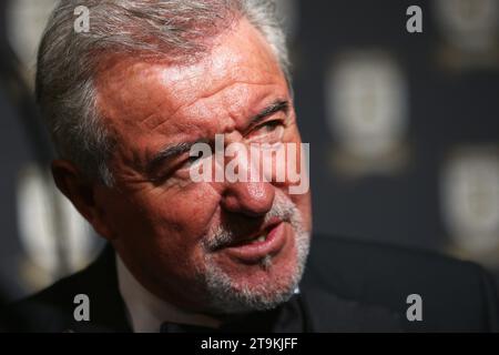 Foto del file datata 26-10-2013 di Handout Photo datata 26/10/2013 fornita dalla fa di Terry Venables. L'ex allenatore dell'Inghilterra, del Barcellona e del Tottenham Terry Venables è morto all'età di 80 anni. Data di emissione: Domenica 26 novembre 2023. Foto Stock