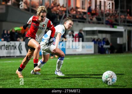 Zwolle, Paesi Bassi. 26 novembre 2023. Zwolle - Maxime Bennink del Feyenoord V1 durante la partita tra PEC Zwolle V1 contro Feyenoord V1 a VV Berkum il 26 novembre 2023 a Zwolle, Paesi Bassi. Credito: Immagini da Box a Box/Alamy Live News Foto Stock