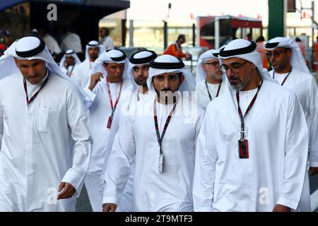 Abu Dhabi, Abu Dhabi. 26 novembre 2023. Ospiti VIP. Formula 1 World Championship, Rd 23, Gran Premio di Abu Dhabi, domenica 26 novembre 2023. Circuito Yas Marina, Abu Dhabi, Emirati Arabi Uniti. Crediti: James Moy/Alamy Live News Foto Stock