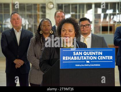 San Quentin, CA - 17 marzo 2023: La deputata mia Bonta parla ad un convegno stampa presso la prigione di San Quentin con il governatore Newsom. Foto Stock