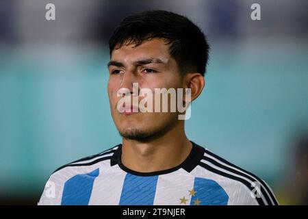 Bandung, Giava, Indonesia. 21 novembre 2023. Si Jalak Harupat Stadium Bandung, Giava, Indonesia - 21 novembre: Tobias Palacio dell'Argentina entra in campo durante la partita della Coppa del mondo Under-17 tra Argentina e Venezuela al si Jalak Harupat Stadium il 21 novembre 2023 a Bandung, Giava, Indonesia. (Foto di Sports Press Photo) (Eurasia Sport Images/SPP) credito: SPP Sport Press Photo. /Alamy Live News Foto Stock