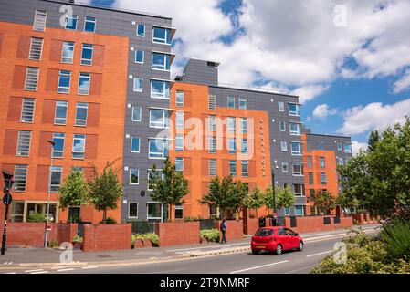 Alloggi per studenti appositamente costruiti a Selly Oak, vicino all'Università di Birmingham, Regno Unito Foto Stock