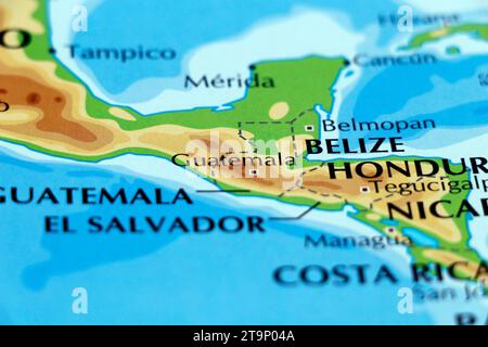 mappa mondiale del sud e del nord america, con guatemala, belize e honduras in primo piano Foto Stock