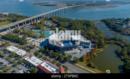 Charleston, South Carolina, Stati Uniti. 18 novembre 2023. Vista aerea del Credit One Stadium su Daniel Island a Charleston, South Carolina. (Immagine di credito: © Walter G Arce Sr Grindstone medi/ASP) SOLO USO EDITORIALE! Non per USO commerciale! Foto Stock