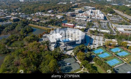 Charleston, South Carolina, Stati Uniti. 18 novembre 2023. Vista aerea del Credit One Stadium su Daniel Island a Charleston, South Carolina. (Immagine di credito: © Walter G Arce Sr Grindstone medi/ASP) SOLO USO EDITORIALE! Non per USO commerciale! Foto Stock