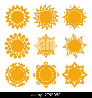 Set di silhouette boho astratte Sun. Stile etnico bohémien, vari soli. Soleggiata collezione di adesivi retrò piatti ornamentali. Illustrazione a isolamento vettoriale estivo per poster, cartoncini stampati, carta da parati tessile Illustrazione Vettoriale