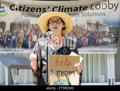 San Mateo, CA - 5 agosto 2023: Il sindaco Amorence Lee parla allo sciopero del clima a San Mateo a Central Park. Foto Stock