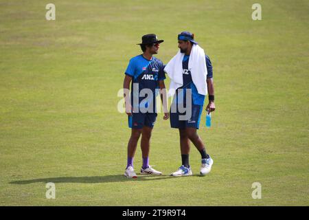 La nuova Zelanda test Cricket Team partecipa alle sessioni di allenamento al Sylhet International Cricket Stadium per il primo test match contro il Bangladesh di due matc Foto Stock