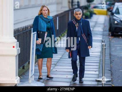 Londra, Regno Unito. 27 novembre 2023. Il sindaco di Londra, Sadiq Khan, arriva per l'inchiesta Covid 19. Credito: Karl Black/Alamy Live News Foto Stock