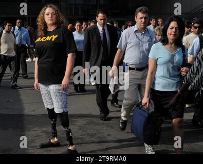 Veterano ferito sulla strada Foto Stock