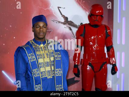 John Boyega partecipa alla premiere europea "Star Wars: The Rise of Skywalker" al Cineworld Leicester Square di Londra, in Inghilterra. (Foto di Fred Duval / SOPA Images/Sipa USA) Foto Stock