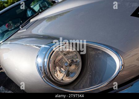 éléments de voiture ancienne et de collection / componenti per auto d'epoca e d'epoca Foto Stock