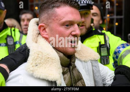 Il leader di estrema destra Tommy Robinson, alias Stephen Yaxley-Lennon, è stato arrestato per non essersi disperso sotto la sezione 35 del comportamento antisociale, il crimine Foto Stock