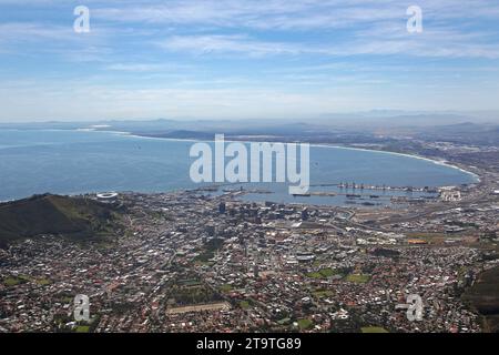 La città di città del Capo vista dalla cima della Table Mountain. Foto Stock