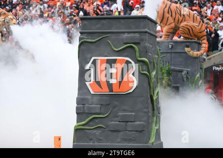Cincinnati, Ohio, USA. 26 novembre 2023. 26 novembre 2023 logo dei Cincinnati Bengals a Pittsburgh Steelers vs Cincinnati Bengals a Cincinnati, OH. Jake Mysliwczyk/AMG Media (immagine di credito: © Jake Mysliwczyk/BMR via ZUMA Press Wire) SOLO USO EDITORIALE! Non per USO commerciale! Foto Stock