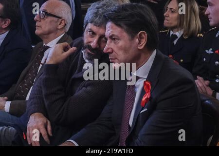 News - Giuseppe Conte al comune di Napoli il leader politico del movimento delle cinque stelle, Giuseppe Conte nel corso del 25 novembre. Mai più, a Napoli il 27 novembre 2023 presso la sala giunta di Palazzo San Giacomo un evento organizzato dalla città di Napoli alla presenza del sindaco di napoli Gaetano Manfredi e dell'ex presidente della camera Roberto Fico& XA& XA Napoli Italia Copyright: XAntonioxBalascox/xLiveMediax LPN 1144849 credito: Imago/Alamy Live News Foto Stock