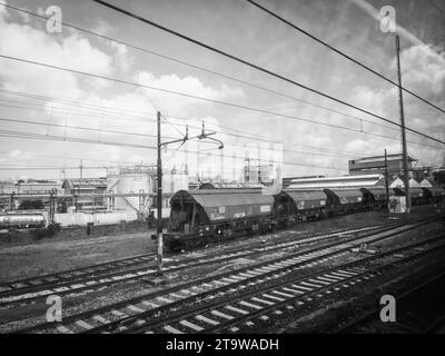 Ferrovia Italia, Lombardia, Parabiago-Milano Foto Stock