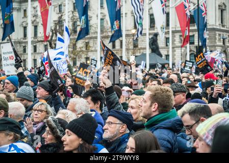 Rally at Trafalgar Square, March Against Antisemitism, London, UK, 26/11/2023 Foto Stock