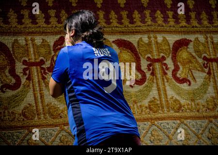 © Gerard Cambon/le Pictorium/MAXPPP - Parigi 8 27/11/2023 Piece de theater 'je me porte bien' sur les Violences faites aux femmes en Presence de Gerard Darmanin Credit: MAXPPP/Alamy Live News Foto Stock