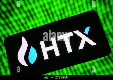 Ucraina. 27 novembre 2023. In questa immagine, il logo HTX è visibile sullo schermo di uno smartphone. (Foto di Pavlo Gonchar/SOPA Images/Sipa USA) **** esclusivamente a scopo editoriale *** credito: SIPA USA/Alamy Live News Foto Stock