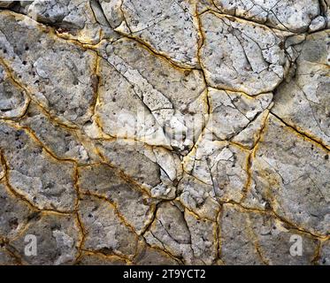 Vista ravvicinata di una formazione rocciosa impilata. Foto Stock