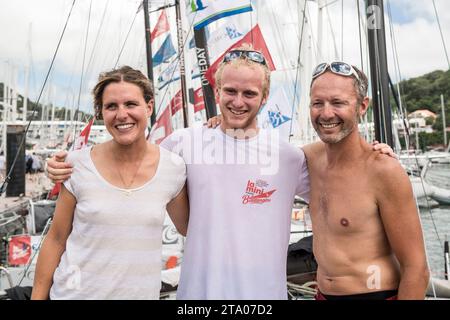 Finale podio in serie Clarisse CREMER (2°), Erwan LE DRAOULEC (Vincitore), Benoit SINEAU (3°) durante la Mini Transat la Boulangere 2017 il 17 novembre 2017 a Marin, Martinica, Francia - foto Olivier Blanchet / DPPI Foto Stock