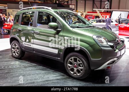 Fiat Panda Cross al Salone Internazionale dell'automobile di Ginevra. Svizzera - 2 marzo 2016. Foto Stock