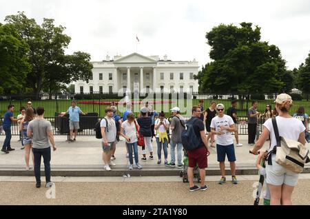 Washington, DC - 02 giugno 2018: People Near the White House, Washington DC. Foto Stock