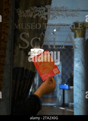 Milano, Italia. 28 novembre 2023. Milano, Italia DON CARLO presentazione del primo Teatro alla Scala diretto da Lluìs Pasqua, diretto da Riccardo Chailly nella foto: Credit: Independent Photo Agency/Alamy Live News Foto Stock
