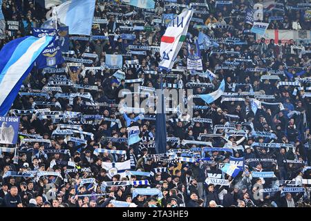 Roma, Italia. 28 novembre 2023. Tifosi della SS Lazio durante la partita di UEFA Champions League tra la SS Lazio e il Celtic FC allo Stadio Olimpico Roma Italia il 28 novembre 2023. Crediti: Nicola Ianuale/Alamy Live News Foto Stock