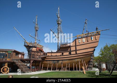 Una replica a grandezza naturale del Nao Victoria, al Museo Nao Victoria, un museo privato a Punta Arenas, Cile, dedicato alla storia marittima. Foto Stock